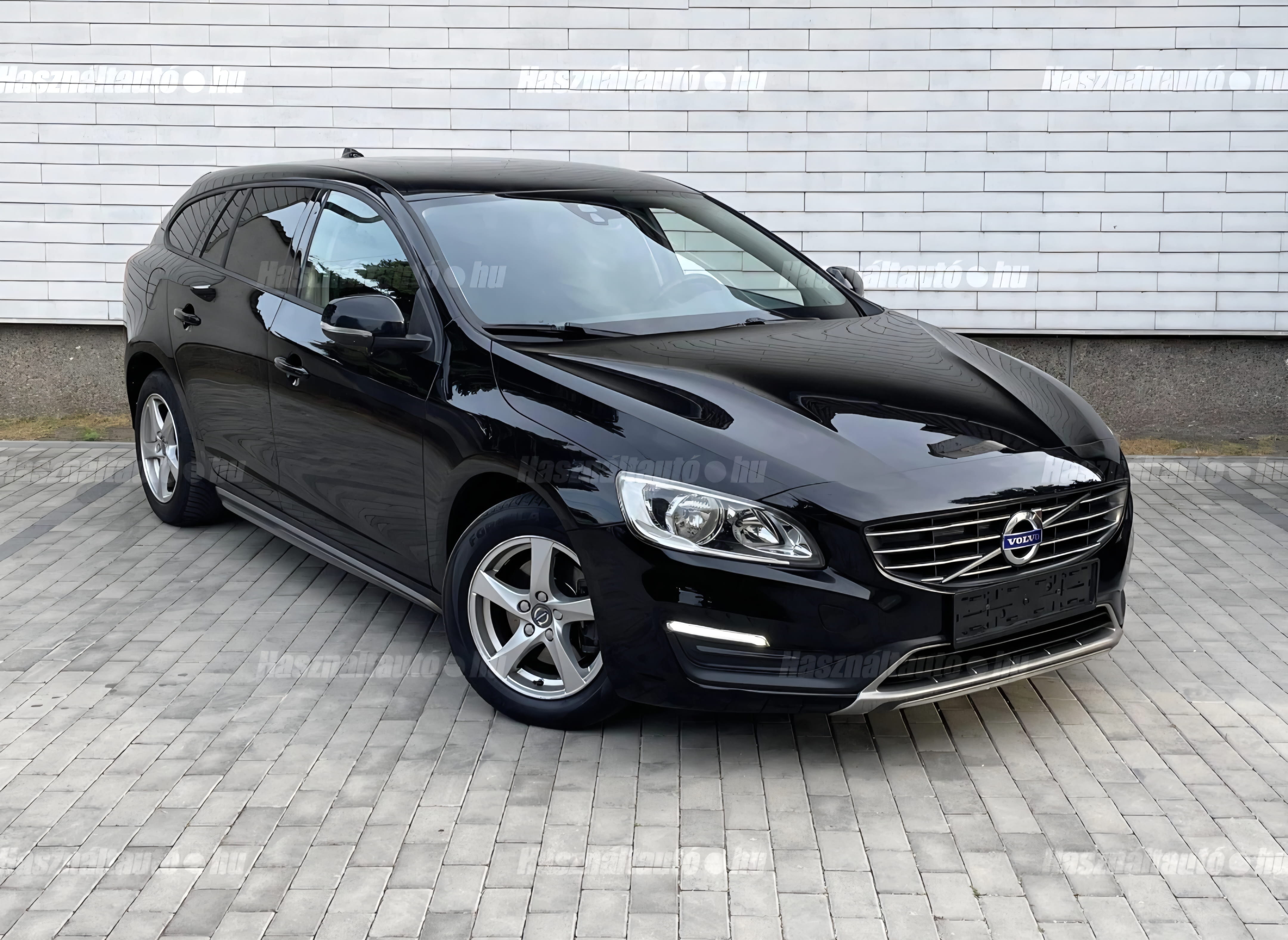Volvo V60 1.6 D [D2] Momentum
